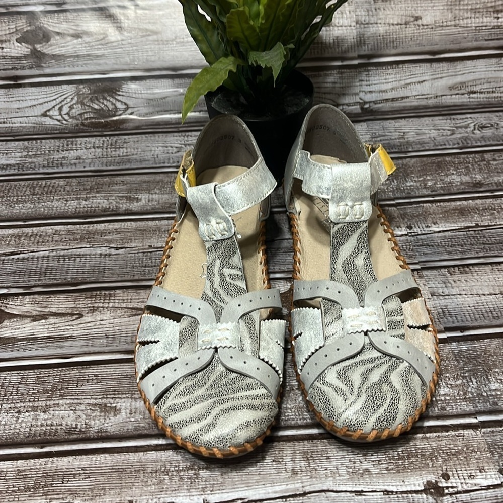 Rieker Silver Leather Closed in Sandal Shoe Women’s Size 39/8 - Picture 4 of 12